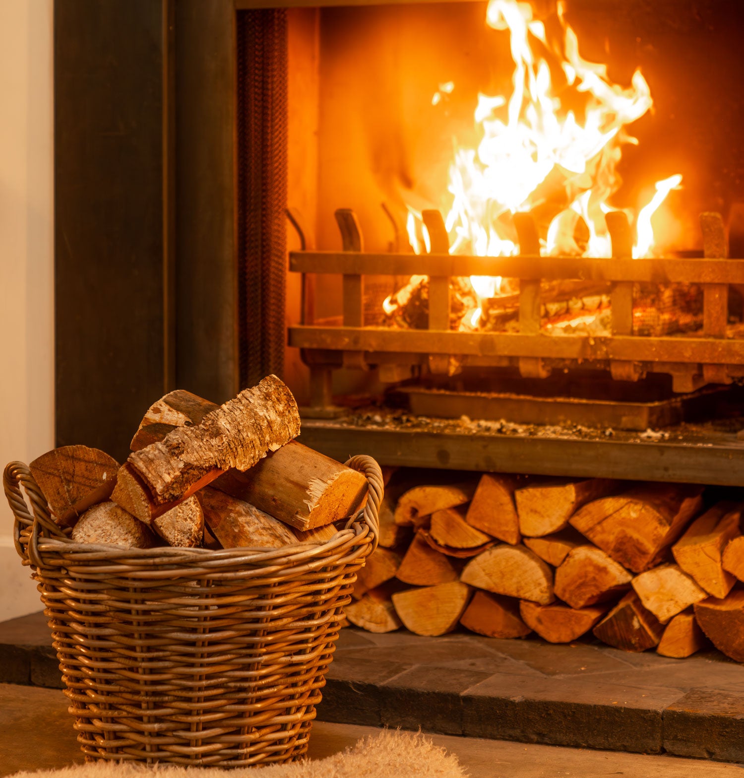 How to light a log fire?